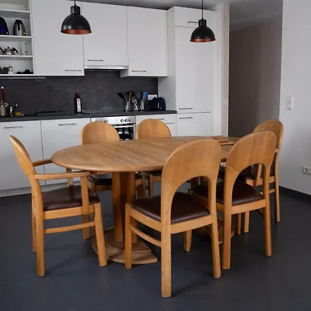 Apartment Gaestewohnung In Massivholzhaus *