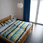 Gaestewohnung In Massivholzhaus