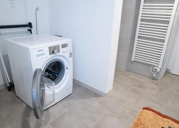 Gaestewohnung In Massivholzhaus شقة